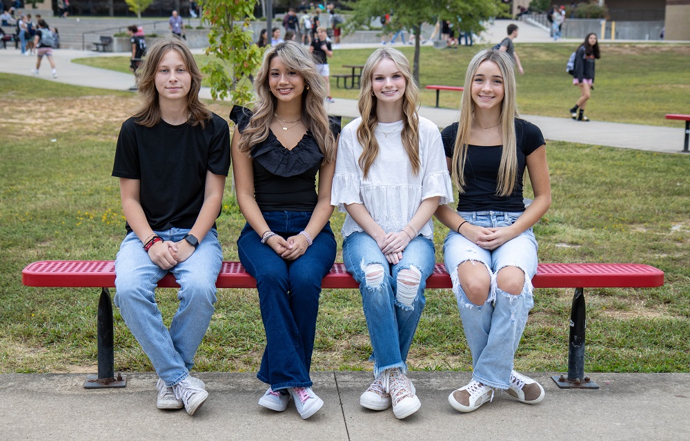2022 Sophomore Homecoming Maids